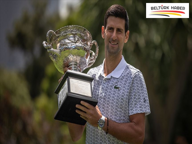 Avustralya Açık'ta Djokovic'in bileği bükülmüyor