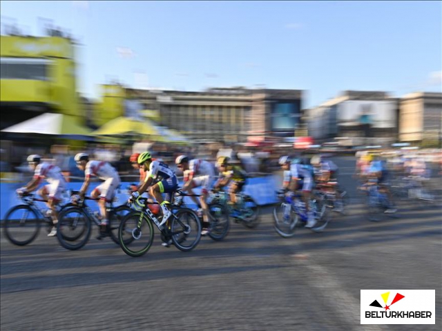 Fransa Bisiklet Turu 5. etabını Belçikalı bisikletçisi Wout van Aert kazandı