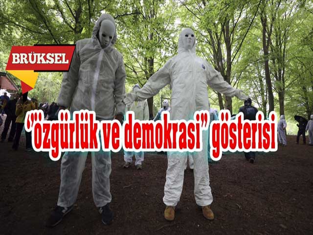 Brüksel’de ‘’özgürlük ve demokrasi’’ gösterisi