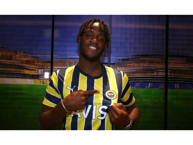 Belçikalı forvet Batshuayi Fenerbahçe'de