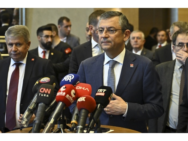 CHP'nin yeni genel başkanı Özgür Özel oldu