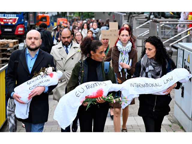 AB çalışanları Brüksel'de Birliğin Gazze politikasını protesto etti