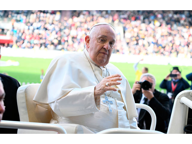 Papa Franciscus Brüksel’de ayin törenine katıldı
