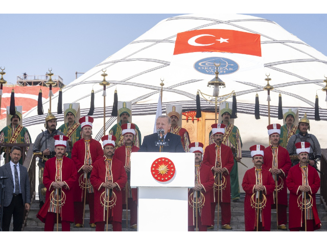 Cumhurbaşkanı Erdoğan: Ahlat Türk milleti için Kızılelma'nın anahtarıdır
