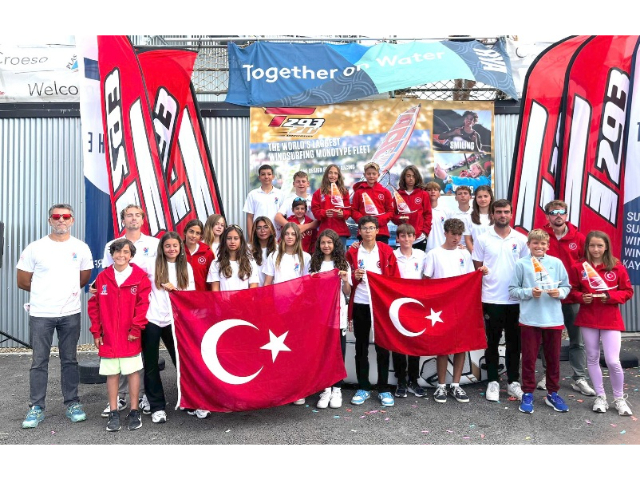 MİLLİ SÖRFÇÜ TUNA TEKİN DÜNYA ŞAMPİYONASI’NDA İKİ GÜMÜŞLE TÜRKİYE’Yİ GURURLANDIRDI