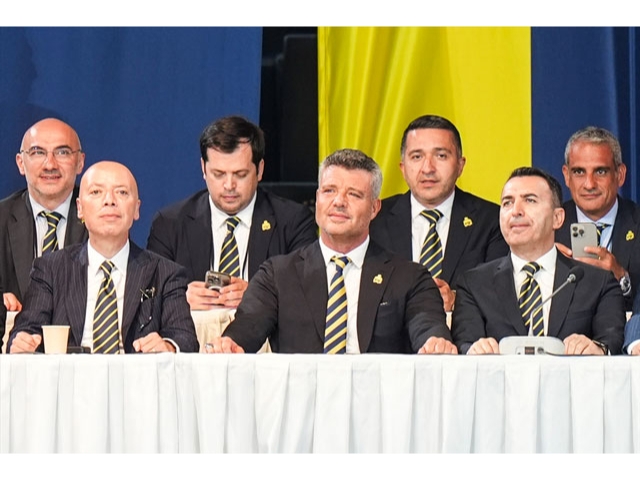 Fenerbahçe Kulübünün yeni başkanı Sadettin Saran oldu