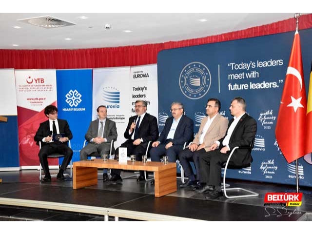 Brüksel’de “Bugünün ve Geleceğin Liderleri” Gençlerle Buluştu