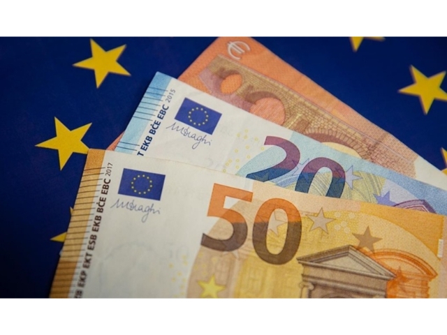 Euro para birimi 27 yaşında