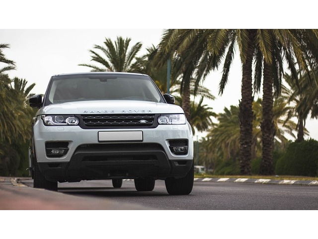 Jaguar Land Rover yaklaşık 4 bin kişiyi işten çıkarmaya hazırlanıyor