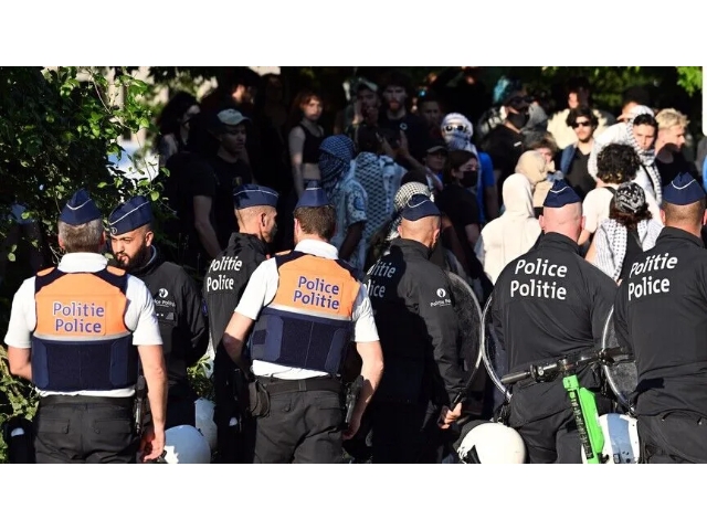 Belçika'nın Liege kentinde öğrenciler yeniden sokağa çıktı