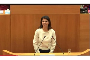 Emel Köse Brüksel Parlamentosu’nda Yemin Etti