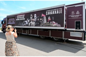 Çanakkale Savaşları Mobil Müzesi Brüksel'de ziyaretçilerle buluştu